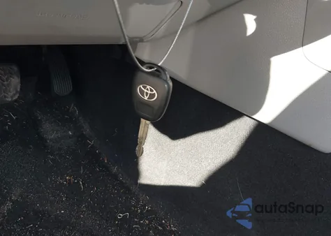 2014 Toyota Camry Le z USA, uszkodzony, nr VIN 4T4BF1FK6ER411295